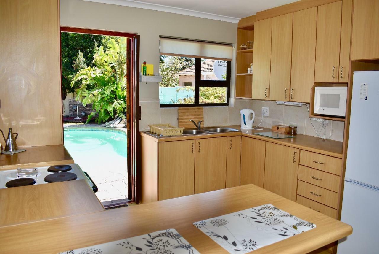 10 On Ou Kraal Apartment Edgemead Exterior photo