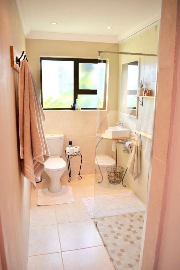 10 On Ou Kraal Apartment Edgemead Exterior photo